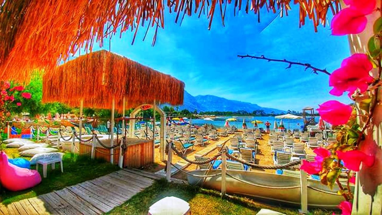 Golden Sand Beach Club & Caravan Holidays Öludeniz Exteriör bild