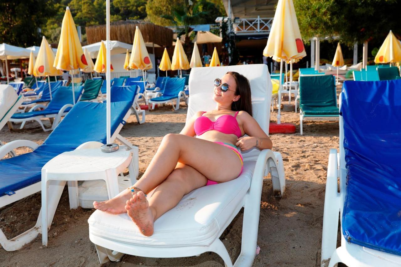Golden Sand Beach Club & Caravan Holidays Öludeniz Exteriör bild